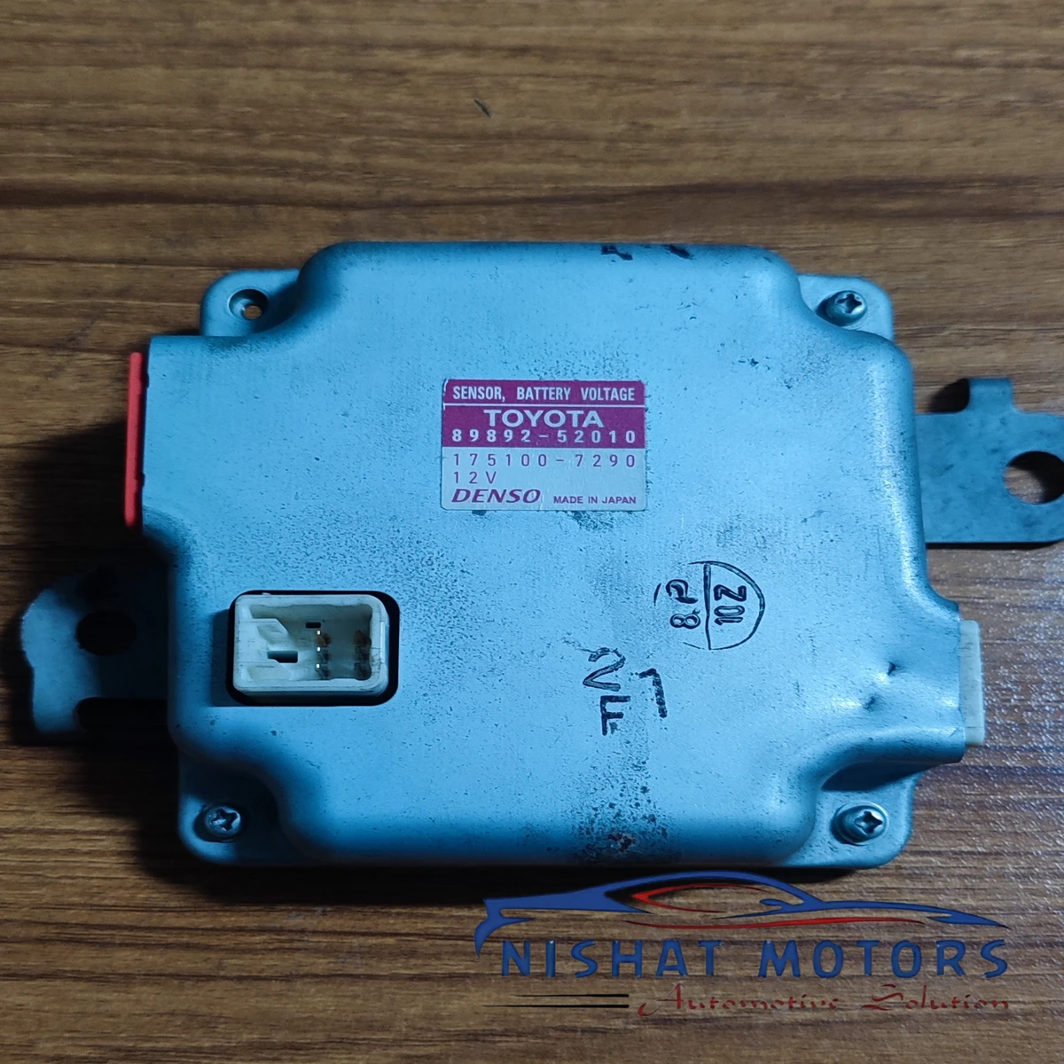 89892-52010 Toyota Aqua / Axio